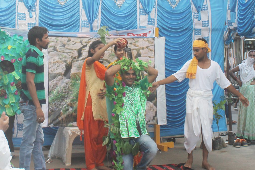 प्रकृति मानव जीवन का आधार है - सरिता दीदी